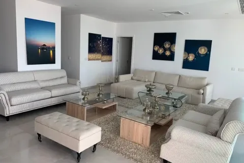 3 bedrooms Apartment in Paphos, Cyprus No. 40526 2