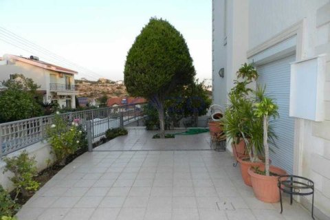 4 dormitorios House en Germasogeia, Cyprus No. 63415 2