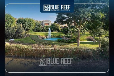 6 bedrooms Villa in Lake View, Egypt No. 38724 2