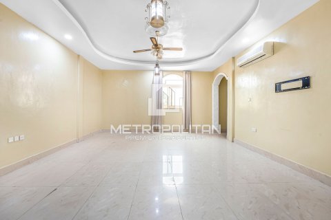 8 bedrooms Villa in Ras Al Khaimah, UAE No. 7690 20