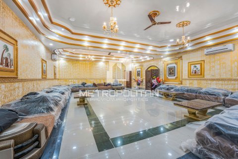 8 bedrooms Villa in Ras Al Khaimah, UAE No. 7690 2