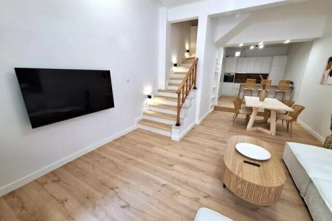 3 bedrooms Maisonette in Piraeus, Greece No. 54649 2