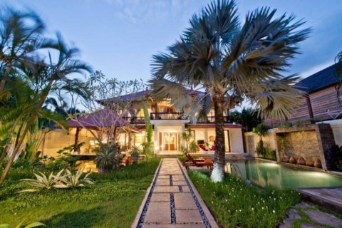 4 bedrooms Villa in Canggu, Indonesia No. 23005 10