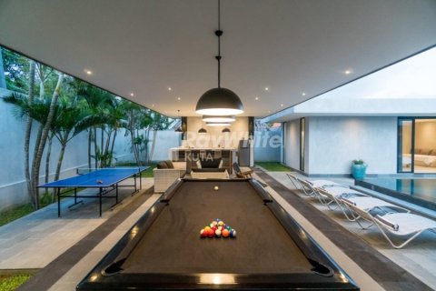 4 bedrooms Villa in Seminyak, Indonesia No. 22997 8