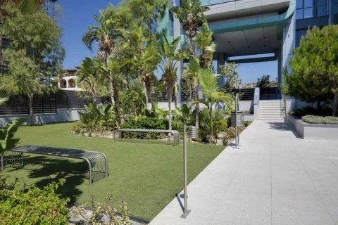 3 bedrooms Apartment in Agios Tychonas, Cyprus No. 77492 3