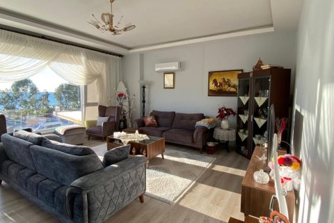 3+1 Apartment in Kargicak, Turkey No. 13420 4