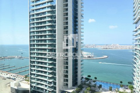 Квартира с 1 спальней в EMAAR Beachfront, ОАЭ №4379 1