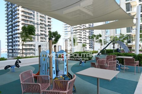 Квартира с 1 спальней в EMAAR Beachfront, ОАЭ №4379 16