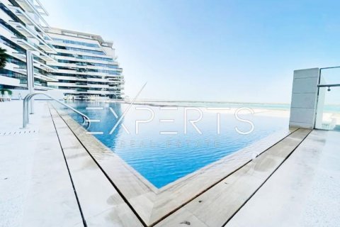 3 bedrooms Apartment on the Yas Island, UAE No. 39179 7