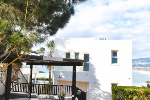 5 bedrooms Villa in Kissonerga, Cyprus No. 74865 1