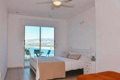 5 bedrooms Villa in Kissonerga, Cyprus No. 74865 9