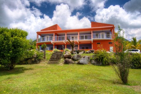 5 dormitorios Villa en Saint Peter's, Saint Kitts and Nevis No. 61500 2