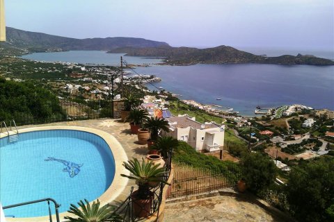 253m² Villa en Agios Nikolaos, Greece No. 58667 1