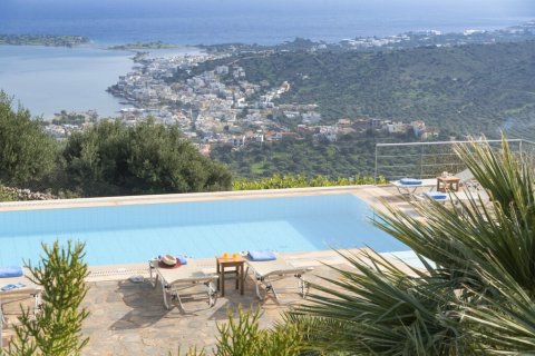 5 bedrooms Villa in Agios Nikolaos, Greece No. 58665 3