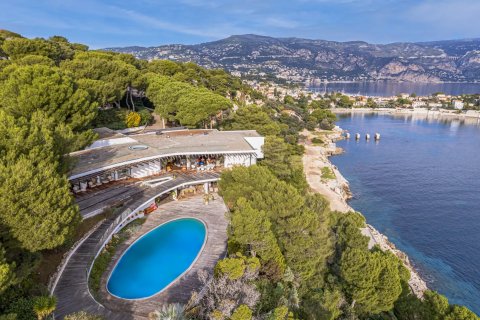 6 bedrooms Villa in Saint-Jean-Cap-Ferrat, France No. 74628 3