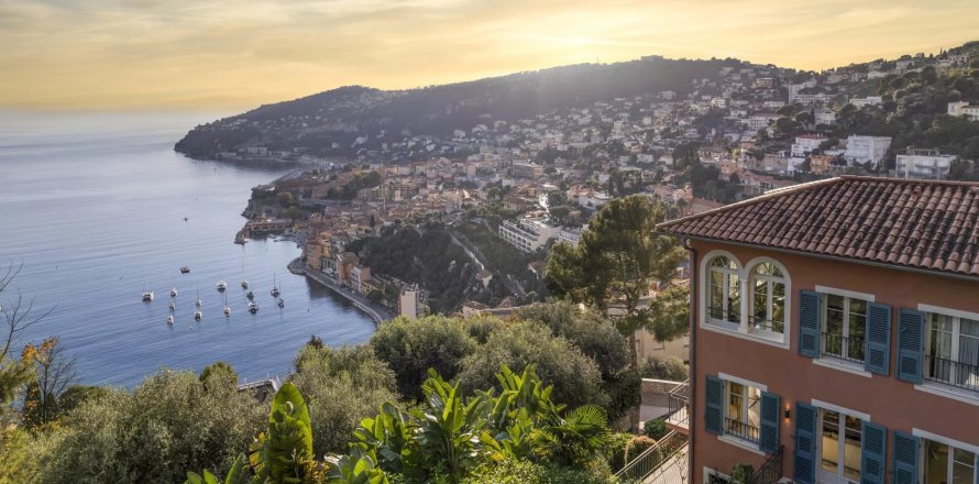 7 bedrooms Villa in Villefranche-sur-Mer, France No. 74627