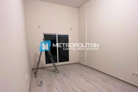 3 bedrooms Apartment in Al Reef, UAE No. 6217 8