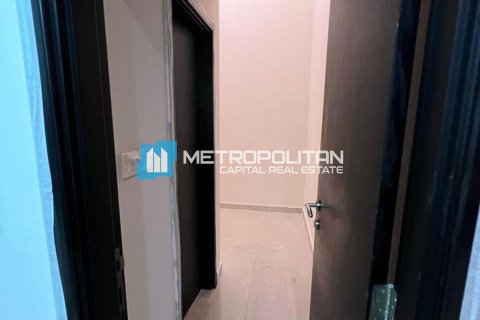 3 bedrooms Apartment in Al Reef, UAE No. 6217 6