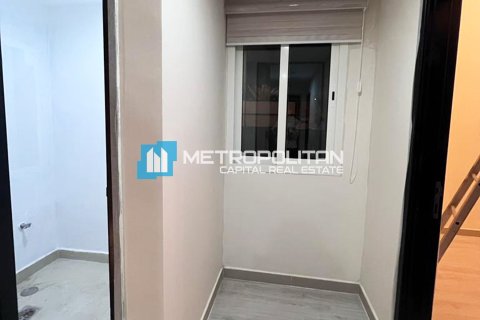 3 bedrooms Apartment in Al Reef, UAE No. 6217 10