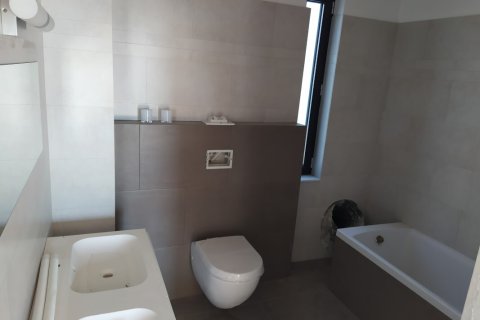 950m² Appartement à Thessaloniki, Greece No. 55842 9