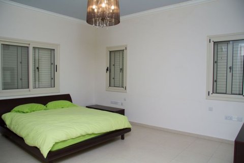 7 bedrooms Villa in Agios Georgios, Cyprus No. 37059 12