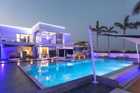 5 bedrooms Villa in Ayia Napa, Cyprus No. 29820 2