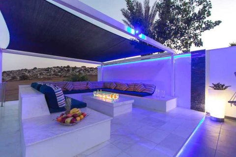 5 bedrooms Villa in Ayia Napa, Cyprus No. 29820 5