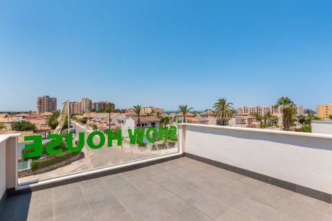 4 bedrooms Villa in La Manga del Mar Menor, Spain No. 25965 8