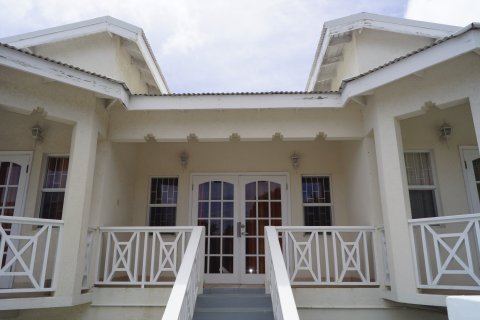 8 bedrooms Villa in Camps, Saint Kitts and Nevis No. 61517 2