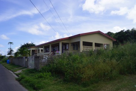 3 bedrooms Villa in Basseterre, Saint Kitts and Nevis No. 61512 6