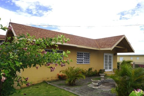 4 bedrooms Villa in West Farm, Saint Kitts and Nevis No. 61514 1