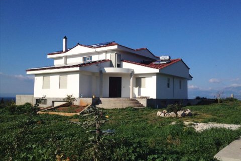 5 bedrooms Villa in Euboea, Greece No. 60388 1