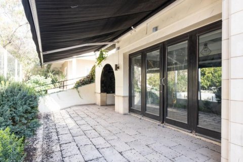 242m² Commercial property en Nicosia, Cyprus No. 47575 7