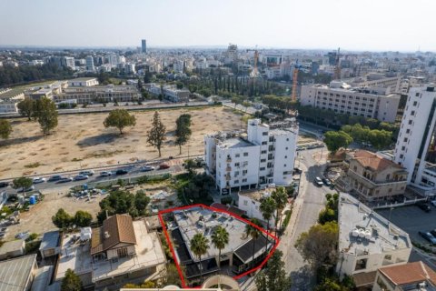 242m² Commercial property en Nicosia, Cyprus No. 47575 12