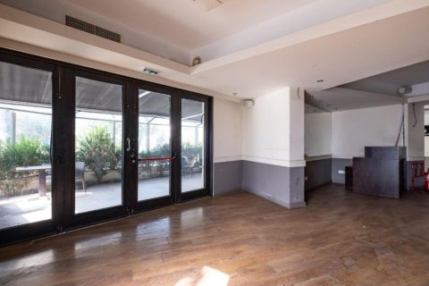 242m² Commercial property in Nicosia, Cyprus No. 47575 3