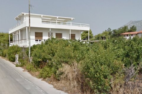 5 bedrooms Villa in Loutraki, Greece No. 51996 2