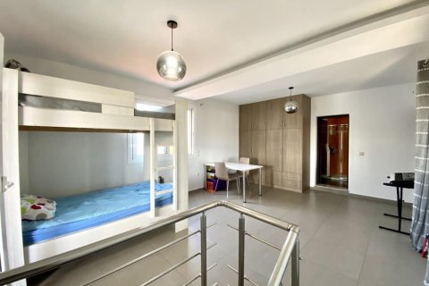 4 bedrooms Villa in Chania, Greece No. 23877 11