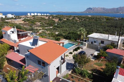 4 bedrooms Villa in Chania, Greece No. 23877 3