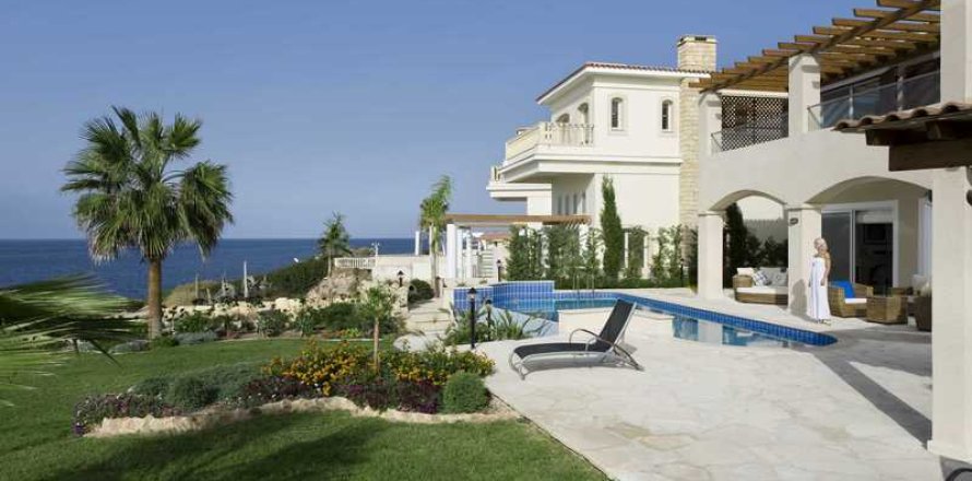 3 dormitorios Villa en Pegeia, Cyprus No. 39735