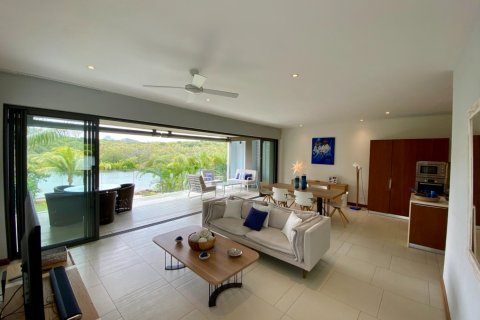 3 dormitorios Apartment en Grande Riviere Noire, Mauritius No. 60896 2