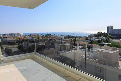 3 dormitorios Apartment en Agios Tychonas, Cyprus No. 65984 1