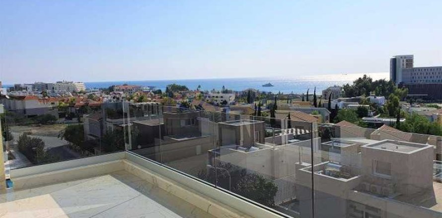 3 dormitorios Apartment en Agios Tychonas, Cyprus No. 65984