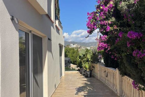 3 dormitorios Villa en Pyrgos, Cyprus No. 72565 6