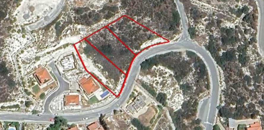 3284m² Land en Agios Tychonas, Cyprus No. 72621