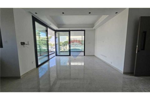 3 bedrooms Penthouse in Mesa Geitonia, Cyprus No. 64161 5