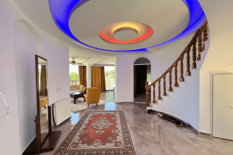 6 rooms Villa in Oba, Turkey No. 21279 3