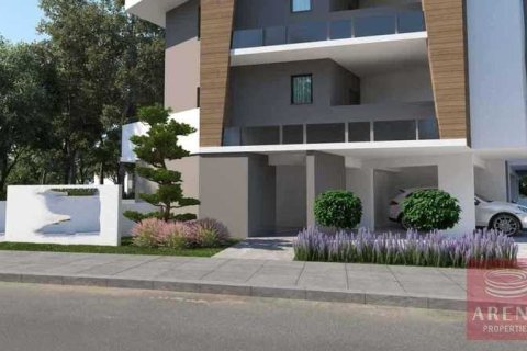 3 bedrooms Apartment in Larnaca, Cyprus No. 43644 8