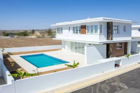 3 bedrooms House in Pyla, Cyprus No. 29465 1