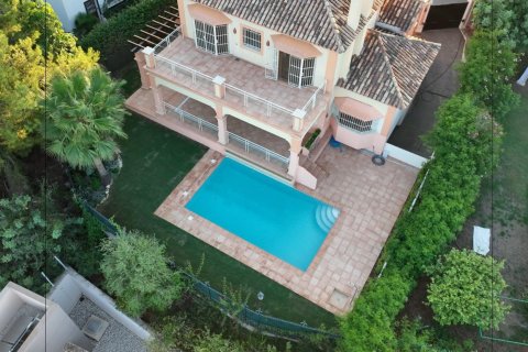 4 dormitorios Villa en Marbella, Spain No. 27090 8