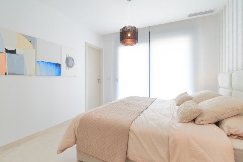 3 dormitorios Apartment en La Atalaya, Spain No. 27092 3